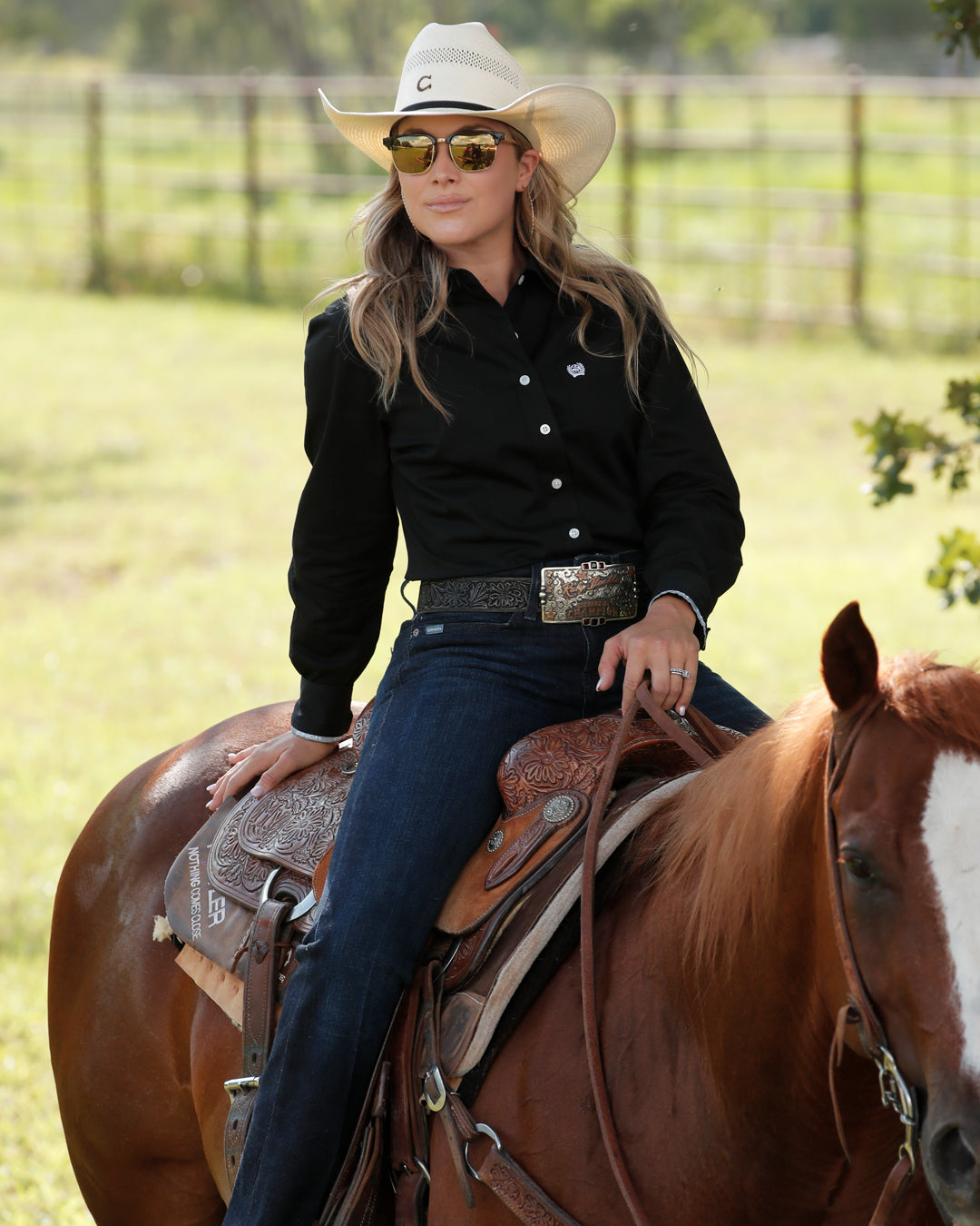 Women's Solid Arena Fit Button-Down Western Shirt