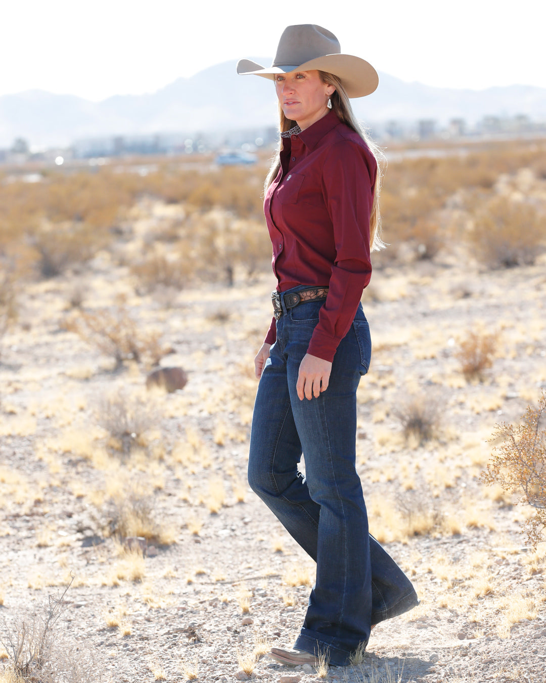 Women’s Stretch Arena Fit Button-Down Western Shirt
