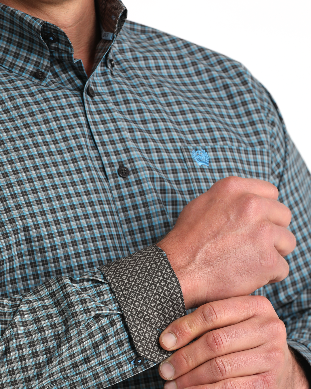 Men’s Classic Fit Button-Down Western Shirt