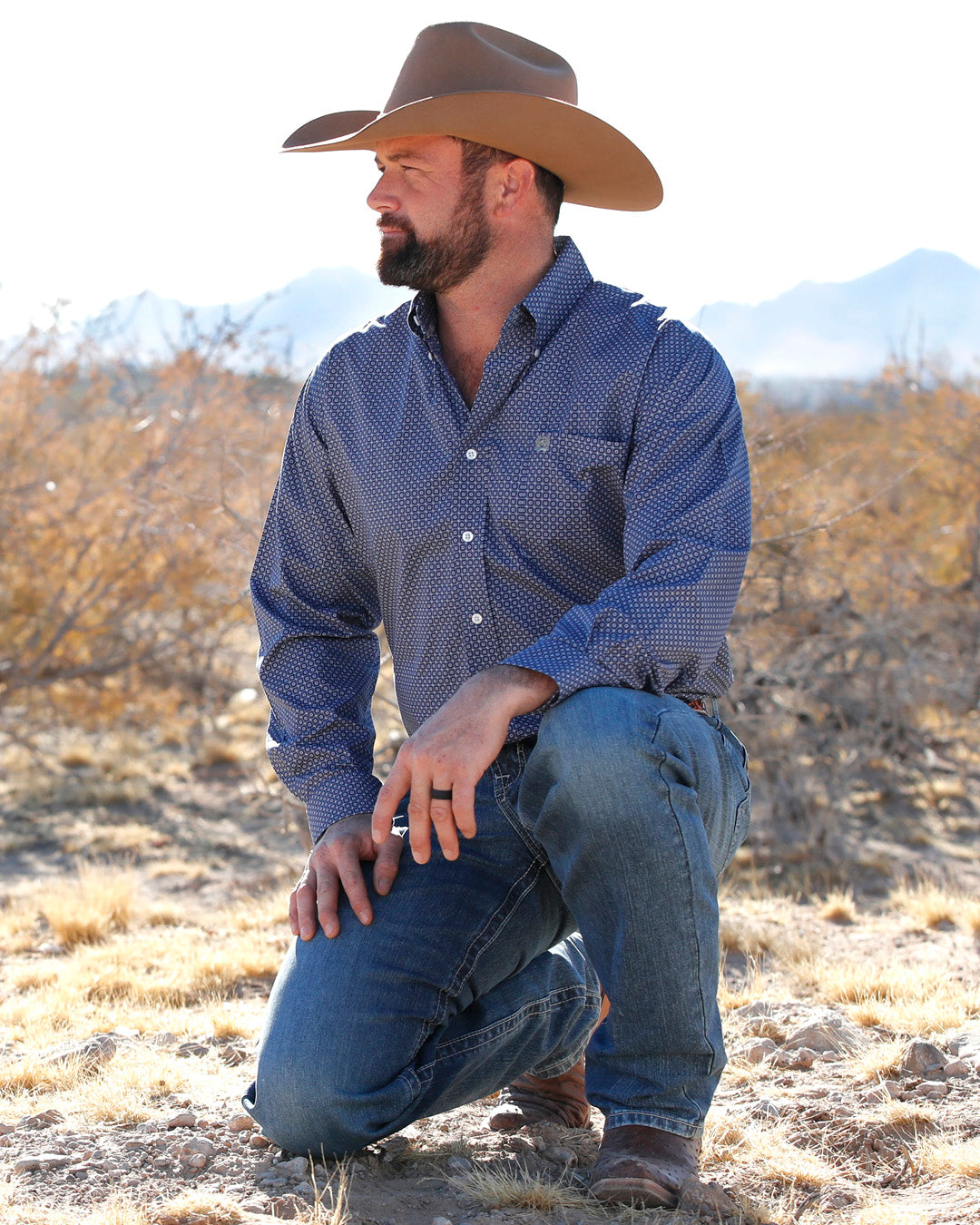 Men's Classic Fit Button-Down Western Shirt