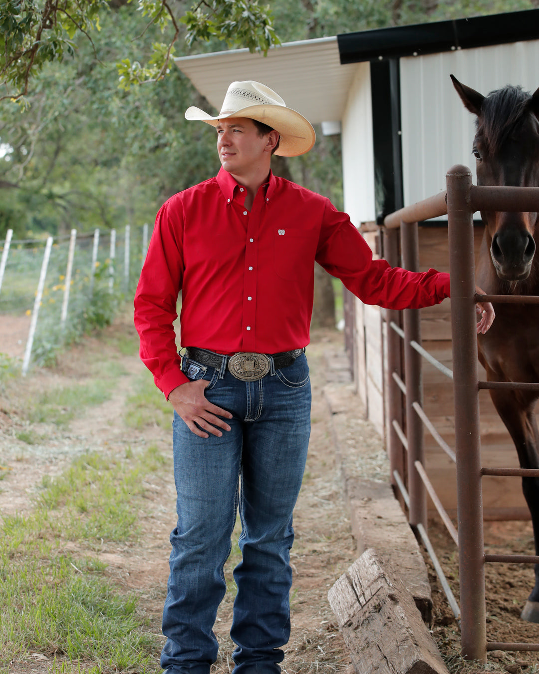 Men's Solid Classic Fit Button-Down Western Shirt