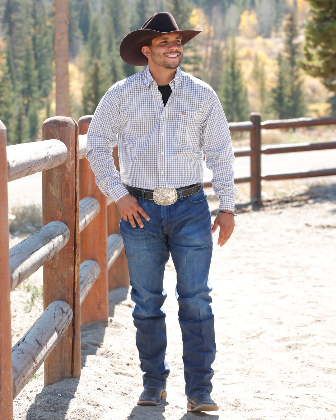 Men's Stretch Classic Fit Button-Down Western Shirt