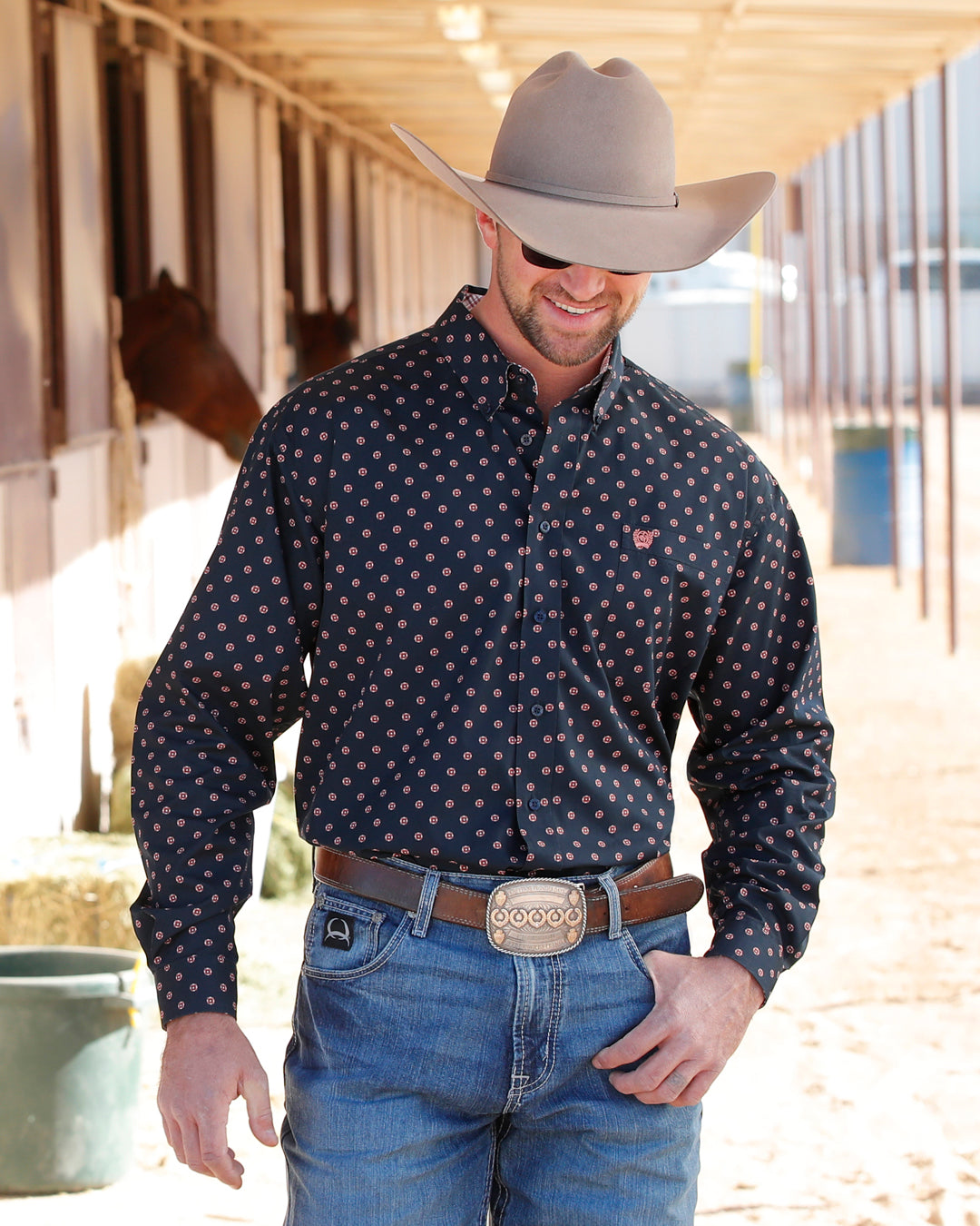 Men's Classic Fit Button-Down Western Shirt