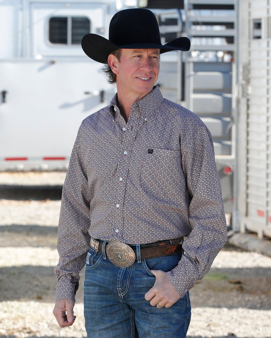 Men's Classic Fit Button-Down Western Shirt
