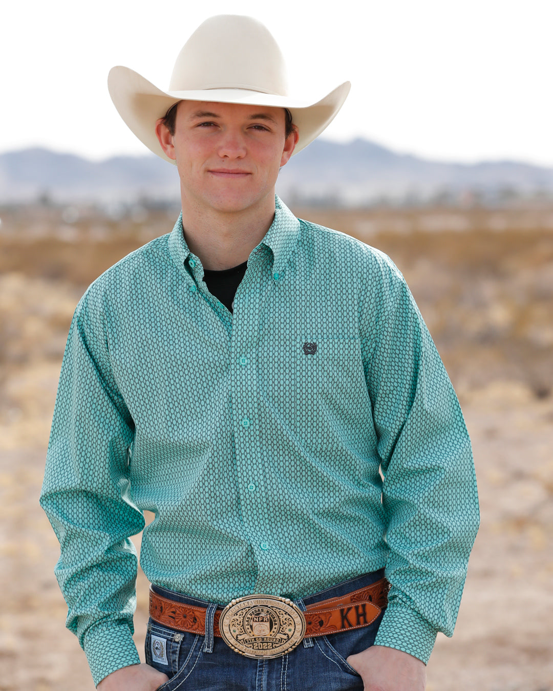 Men's Classic Fit Button-Down Western Shirt