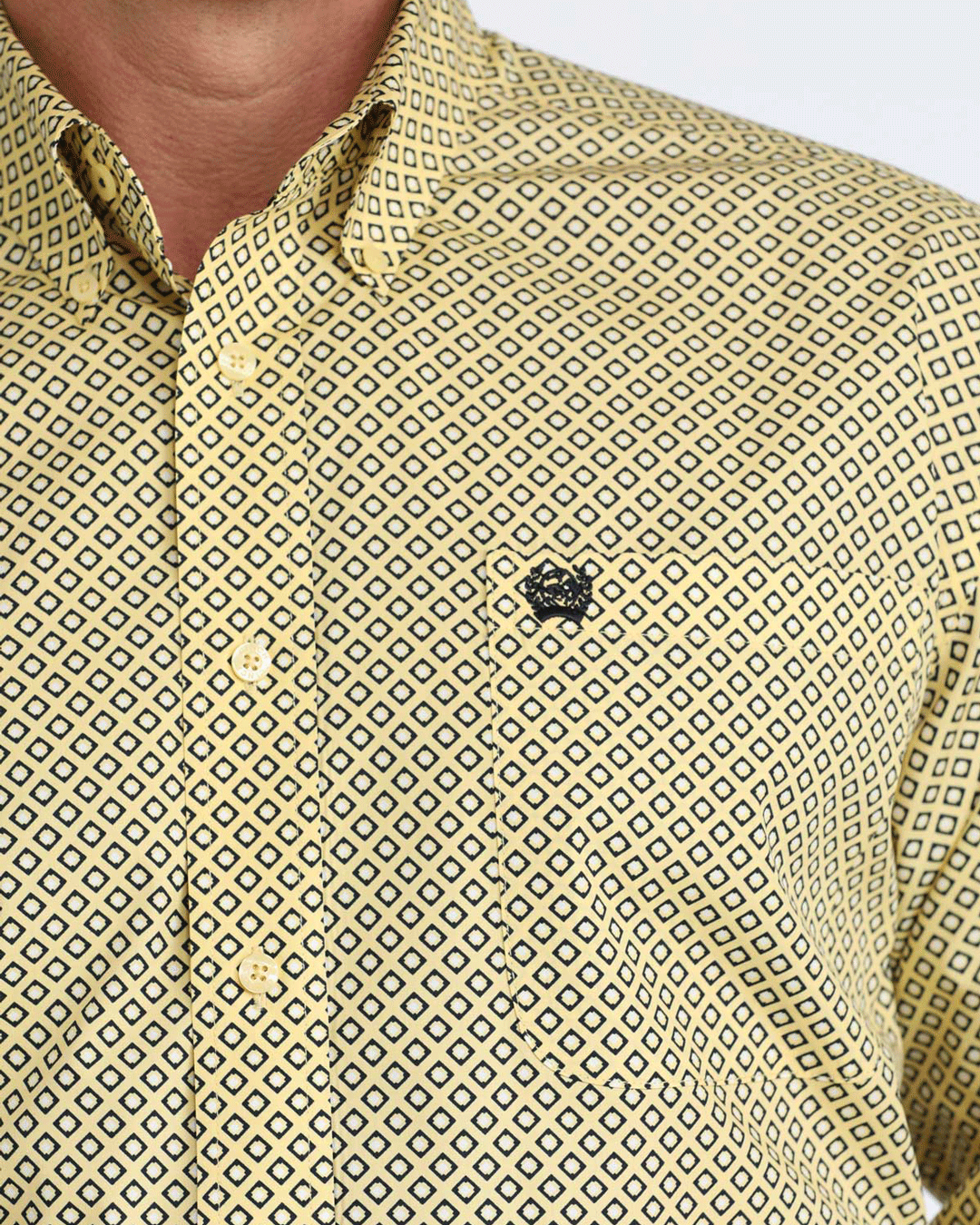 Men's Classic Fit Button-Down Western Shirt